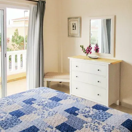 Three-bedroom Holiday In Dom wakacyjny *